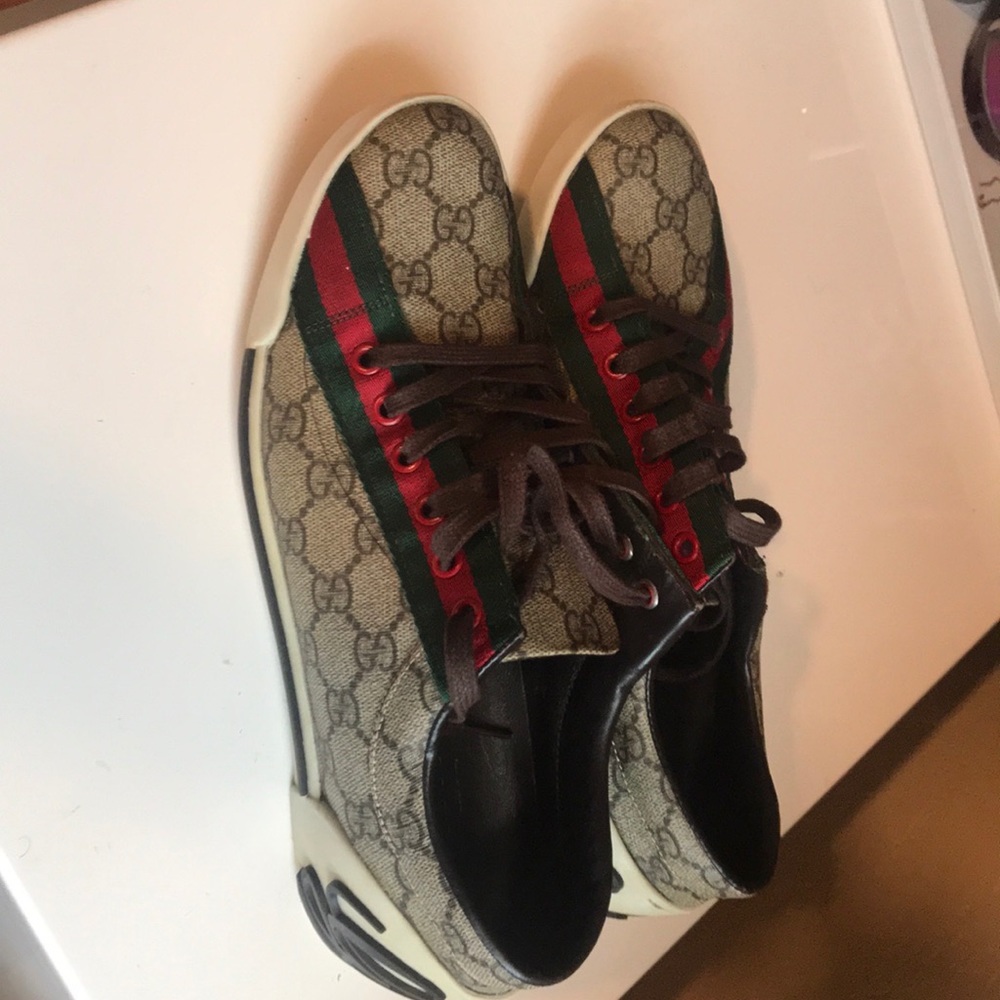 Pre-owned Gucci sneakers woemen size 38 1/2